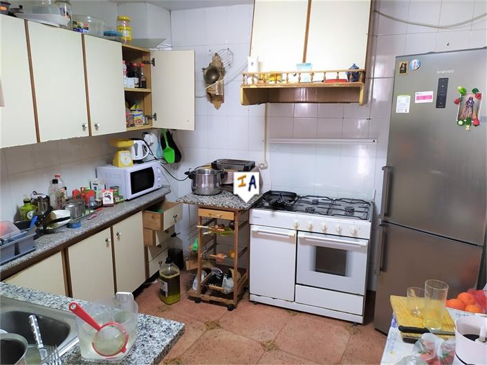 Image No.4-4 Bed House for sale