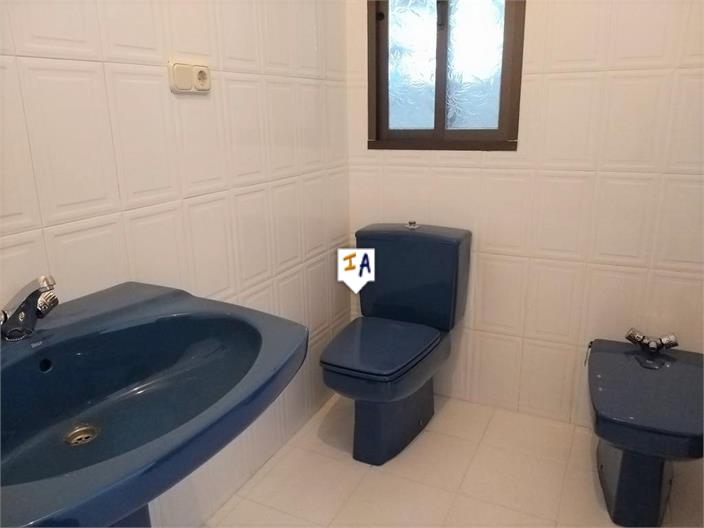 Image No.11-5 Bed House for sale