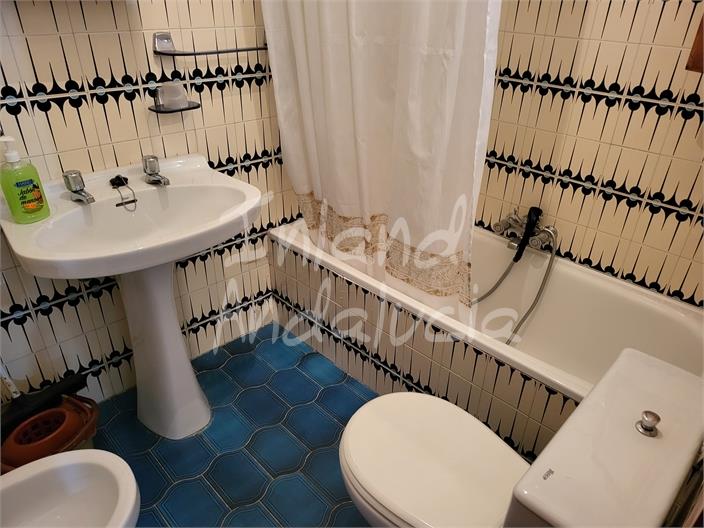 Image No.13-5 Bed House for sale