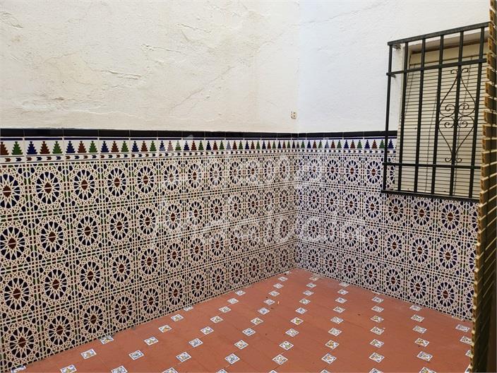 Image No.15-5 Bed House for sale