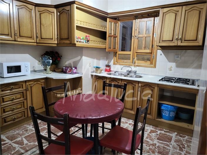 Image No.4-5 Bed House for sale