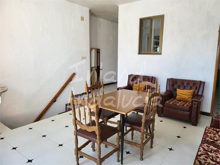 Image No.7-5 Bed House for sale