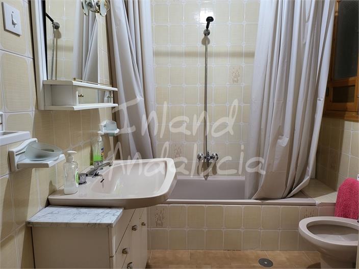 Image No.10-5 Bed House for sale