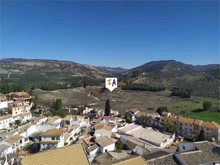 Image No.6-6 Bed House for sale