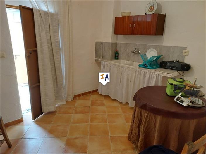 Image No.7-4 Bed House for sale