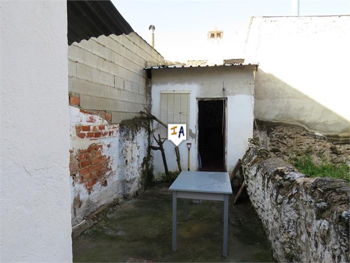 Image No.12-2 Bed House for sale