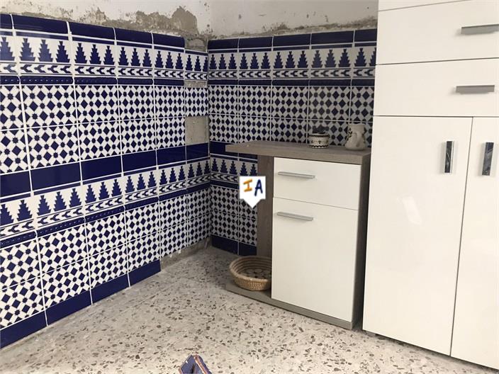 Image No.9-2 Bed House for sale