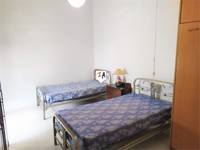 Image No.15-5 Bed House for sale