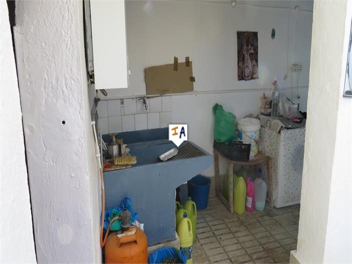 Image No.15-3 Bed House for sale