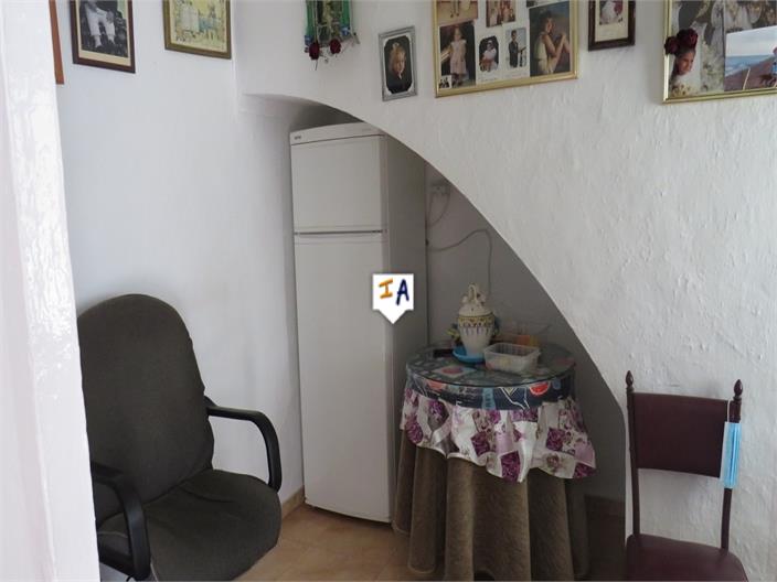 Image No.8-3 Bed House for sale