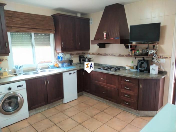 Image No.3-6 Bed Villa for sale