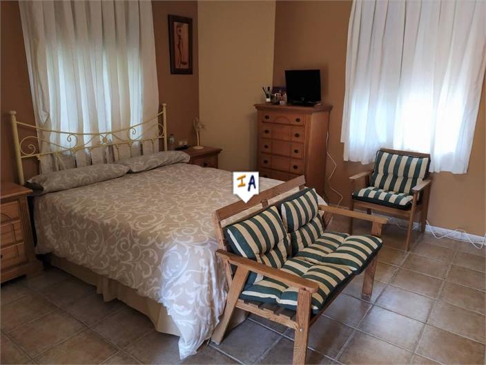 Image No.9-6 Bed Villa for sale