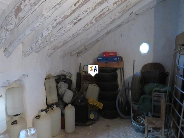 Image No.15-3 Bed Farmhouse for sale