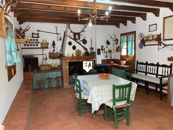 Image No.4-5 Bed House for sale