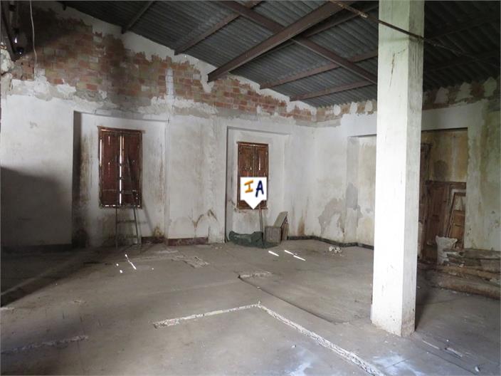 Image No.15-3 Bed House for sale