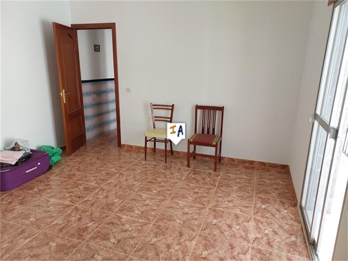 Image No.15-5 Bed House for sale