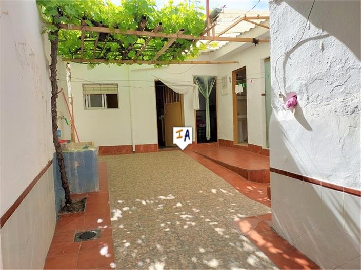 Image No.3-5 Bed House for sale