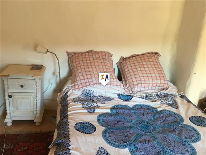 Image No.13-3 Bed House for sale