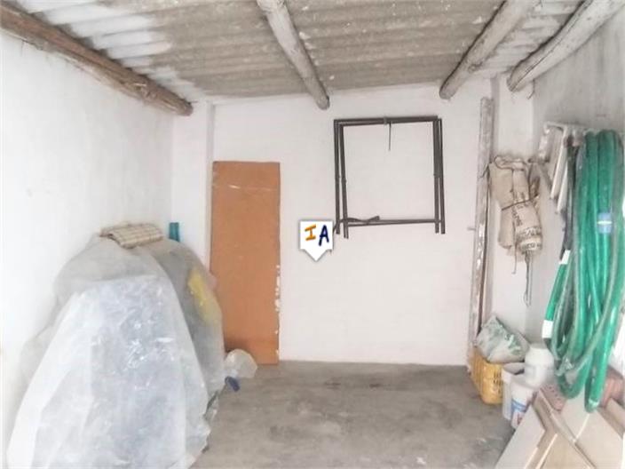 Image No.17-3 Bed House for sale