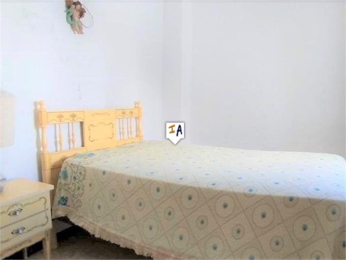 Image No.9-3 Bed House for sale