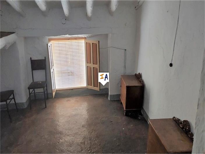 Image No.13-5 Bed House for sale