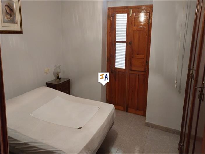 Image No.14-5 Bed House for sale