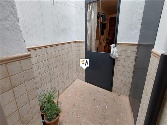 Image No.4-5 Bed House for sale