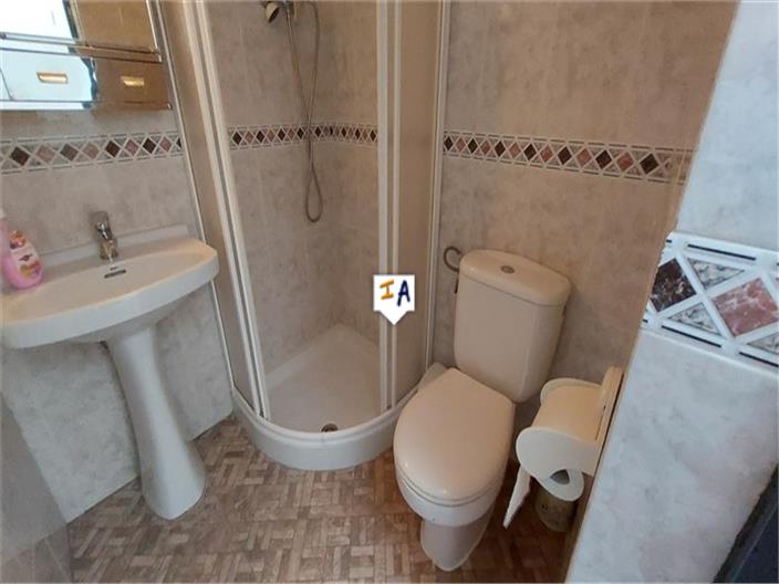 Image No.9-5 Bed House for sale