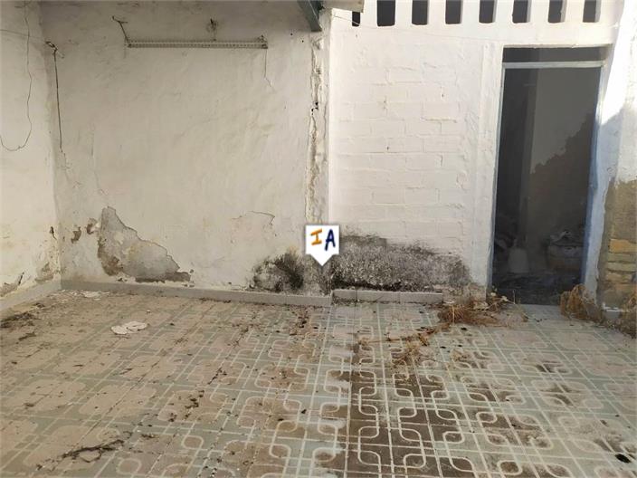 Image No.12-5 Bed House for sale