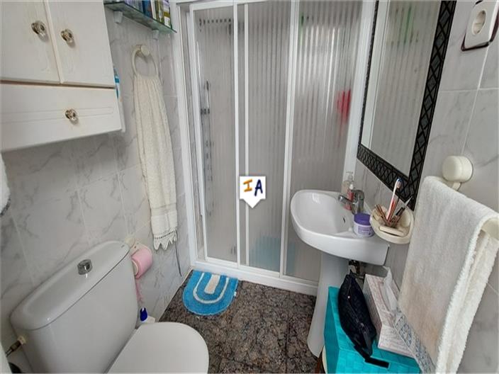 Image No.14-3 Bed House for sale