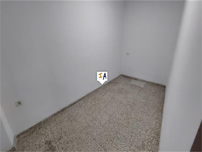 Image No.13-4 Bed House for sale