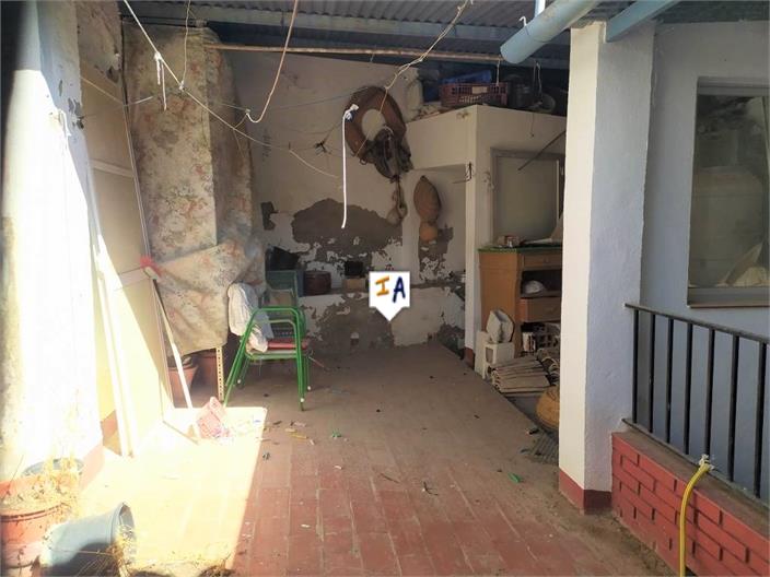 Image No.14-4 Bed House for sale