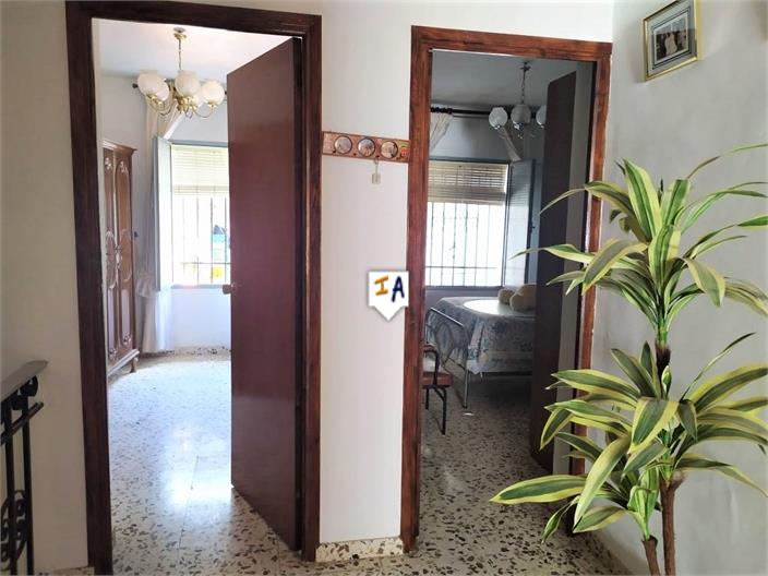 Image No.10-4 Bed House for sale