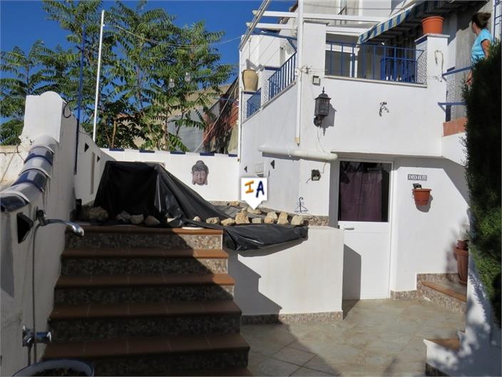 Image No.3-3 Bed House for sale