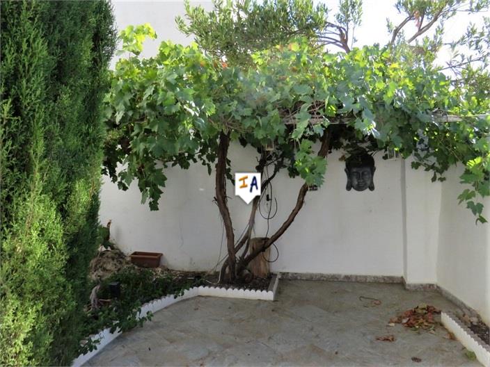 Image No.9-3 Bed House for sale