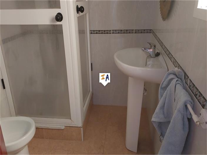 Image No.11-5 Bed House for sale