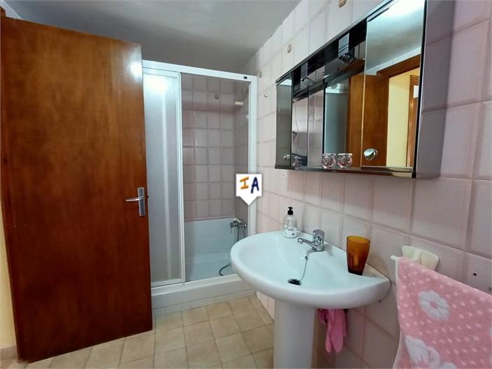 Image No.14-4 Bed House for sale