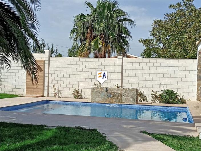 Image No.14-2 Bed House for sale