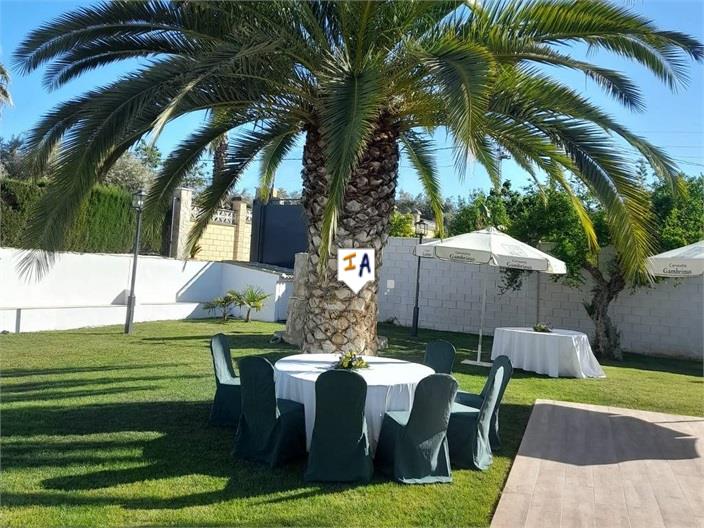 Image No.17-2 Bed House for sale