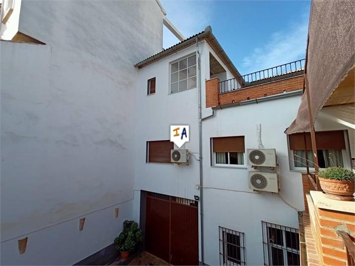 Image No.17-3 Bed House for sale