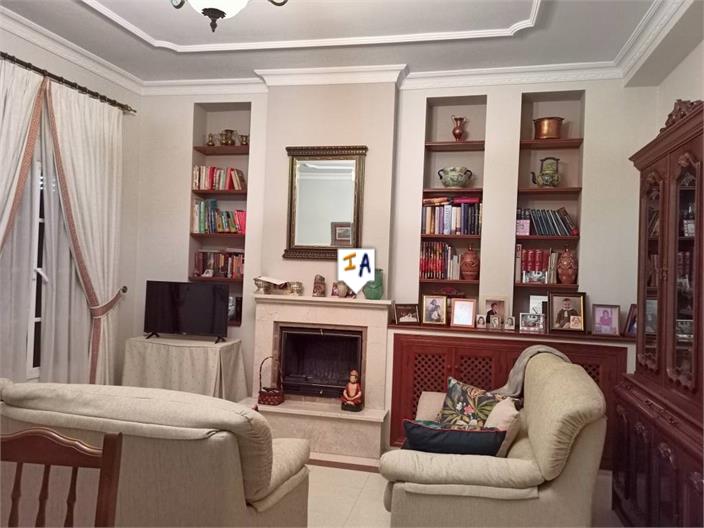 Image No.7-3 Bed House for sale