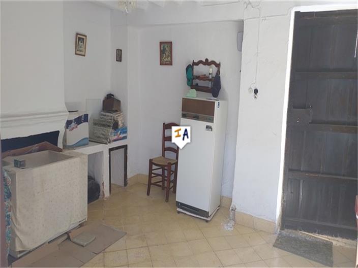 Image No.7-2 Bed House for sale