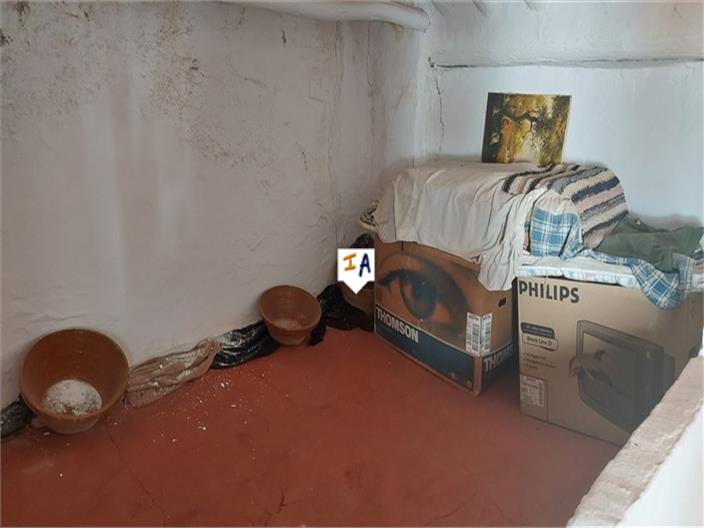 Image No.9-2 Bed House for sale