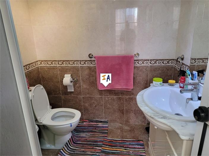 Image No.16-3 Bed House for sale