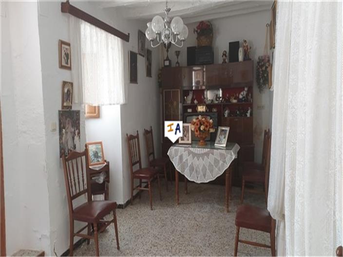 Image No.6-4 Bed House for sale