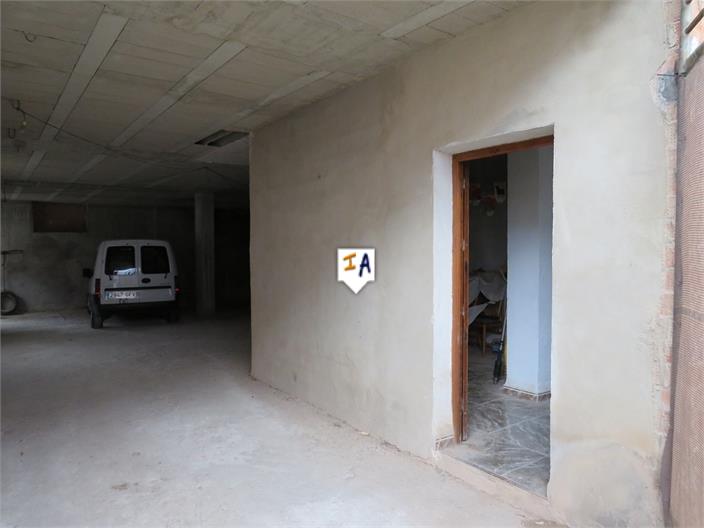 Image No.14-4 Bed House for sale