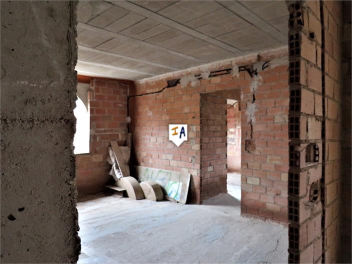 Image No.4-4 Bed House for sale