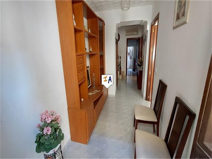 Image No.3-6 Bed House for sale