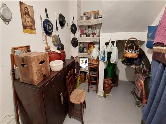 Image No.13-5 Bed House for sale