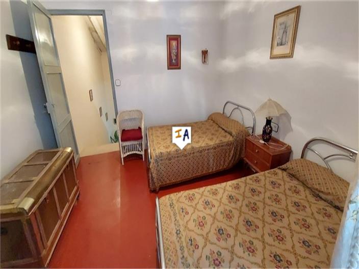 Image No.14-5 Bed House for sale